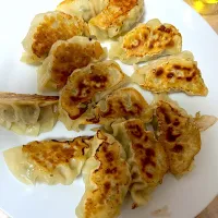 餃子|もーやんさん