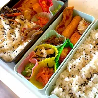 おっさん弁当　揚げしゅうまい　揚げ餃子　揚げチーズ　ジャーマンポテトフライ　オクラ　にんじん　ひじき　こんにゃく|ひげおやじさん