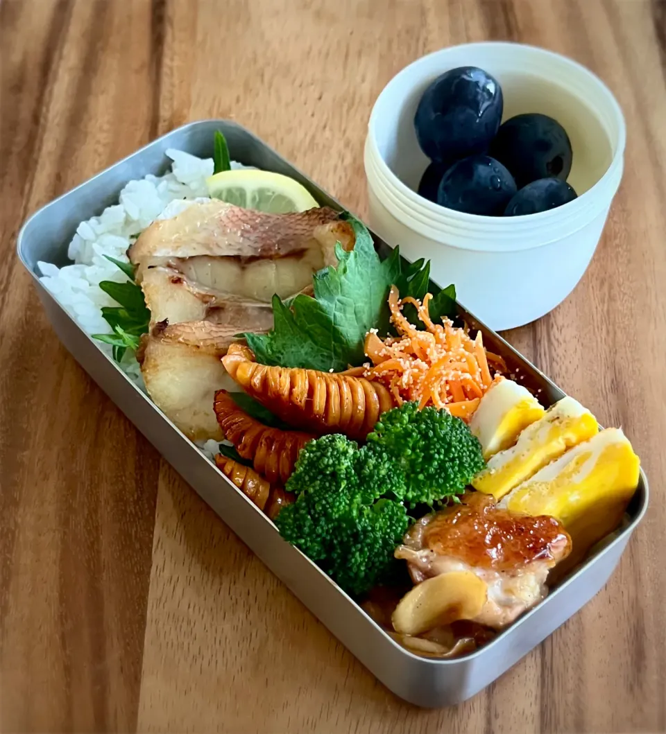 高1男子お弁当　赤魚の西京焼き🐟|kaeさん