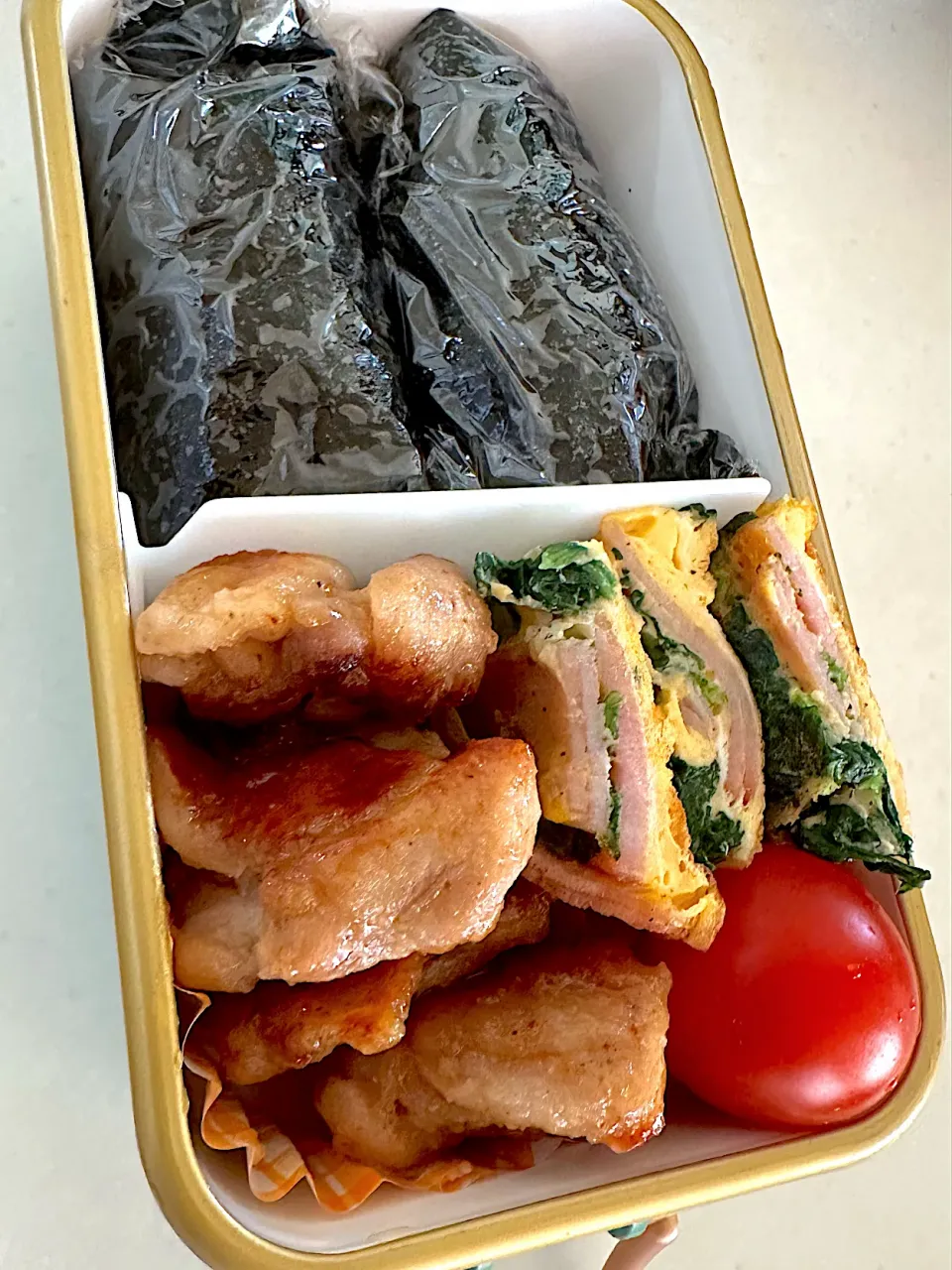 焼き鮭&梅干しおにぎり|みずなさん