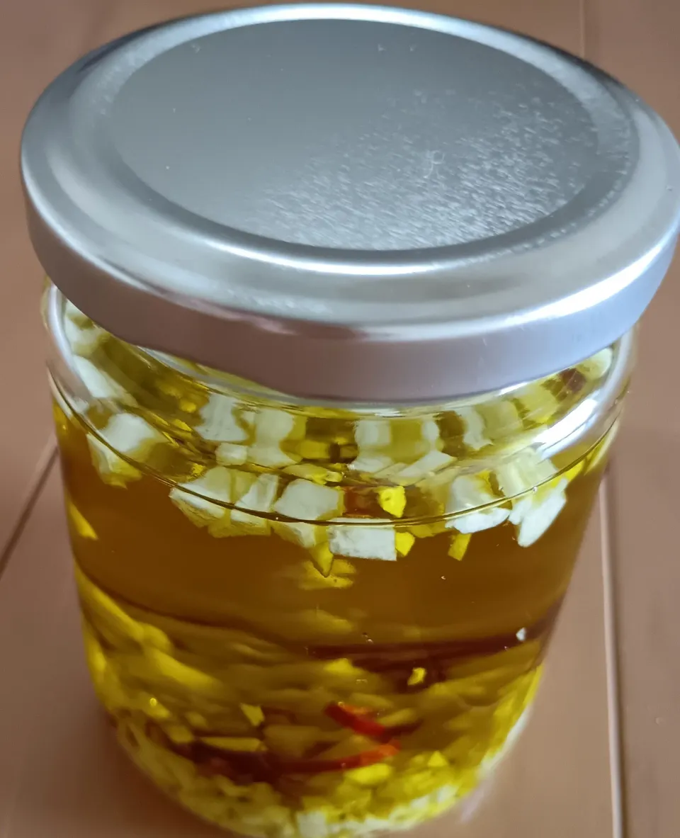 ニンニク唐辛子オイル|すずちんさん