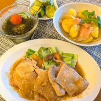 ☆豚肉ロースのしょうが焼き　☆ジャーマンポテト　☆もずく酢　☆キュウリ浅漬け|chikakoさん