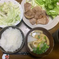 夕食　豚生姜焼き定食