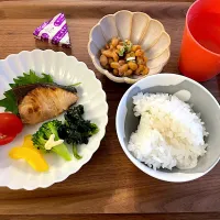 ブリ照り焼きメインのお夕飯for kids🌛|みーぬさん