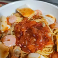 さっきのサーモンの塩辛使った、サーモンの塩辛と男豆腐とエビあさりの冷静パスタ|時雨さん