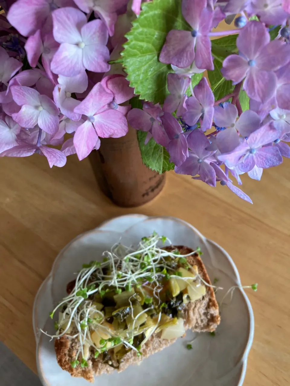全粒粉食パンにごま油海苔チーズ🧀|さくたえさん