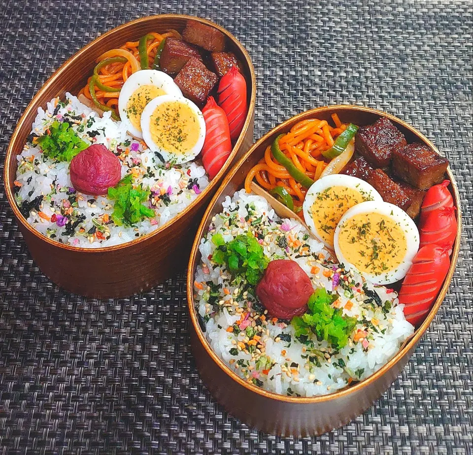 母とムスコのラブラブおソロ♪モリモリナポリタンのダブル炭水化物弁当|からあげビールさん