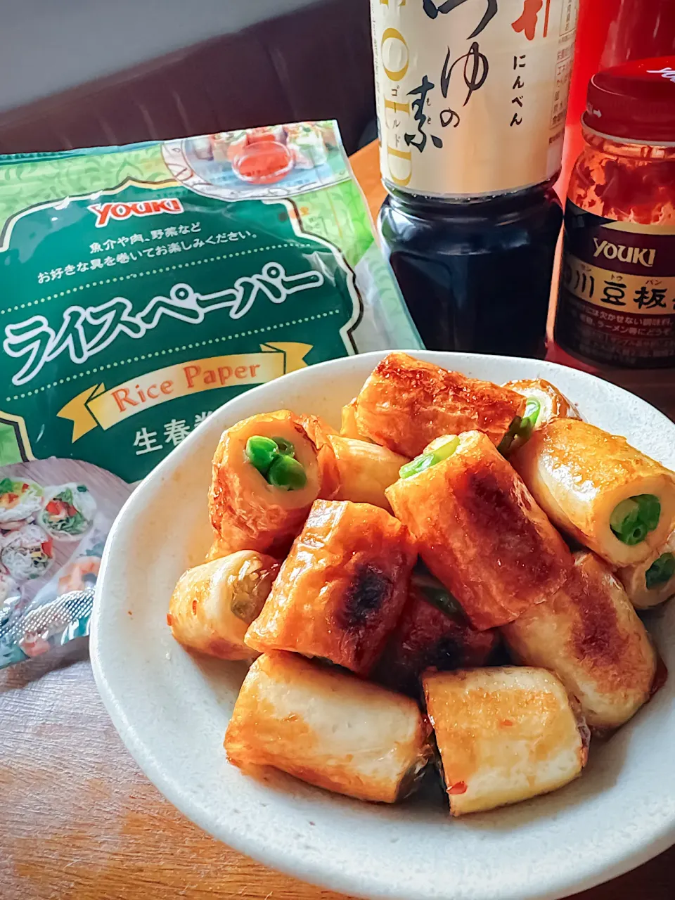 ライスペーパーでトッポキ風甘辛ちくわ|にゃんぺこさん