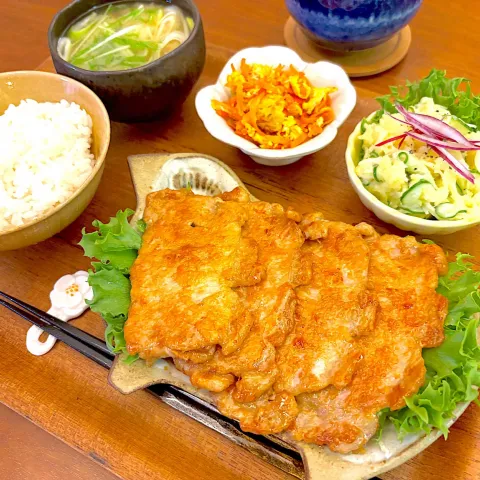 「国産素材信州こうじみそ」を使ってみたSnapdishの料理・レシピ写真:豚肉の生姜焼きのおぼんごはん