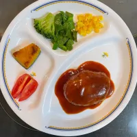 溢れる肉汁！ジューシーハンバーグ|あきたまさん