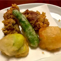今日は❗️すっぽん🐢コース👀・⑤すっぽんの唐揚げ＋そら豆・エシャロット😋✨

（2025.06.17）Naotake Yosimuraさんとの会食でした😎