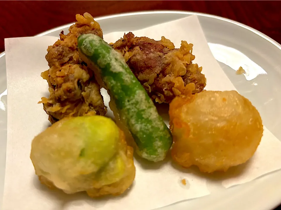 今日は❗️すっぽん🐢コース👀・⑤すっぽんの唐揚げ＋そら豆・エシャロット😋✨

（2025.06.17）Naotake Yosimuraさんとの会食でした😎|山勝さん