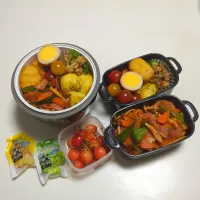 健ちゃん雄ちゃん弁当　　ナポリタン・ナゲット・ブロッコリーとベーコンとシメジのバジル和え・チーズマヨカレーポテト・プチトマト・味玉・こんにゃくゼリー・雄ちゃんだけさくらんぼ|森田実和さん