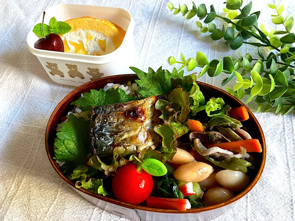 ＊0047.ロールケーキ付き🍍娘ちゃんの高校生弁当🍱＊|＊抹茶＊さん