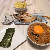 いつもの朝ごはん🍚|Maho Sanoさん
