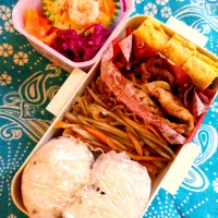 焼肉　梅酢ご飯🍙弁当|まゆみさん