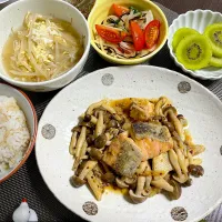 6/18晩ご飯：鮭としめじのハニマス炒め| ななみんさん