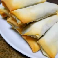 生ハムとレタスの焼き春巻き|ぱんだのままんさん