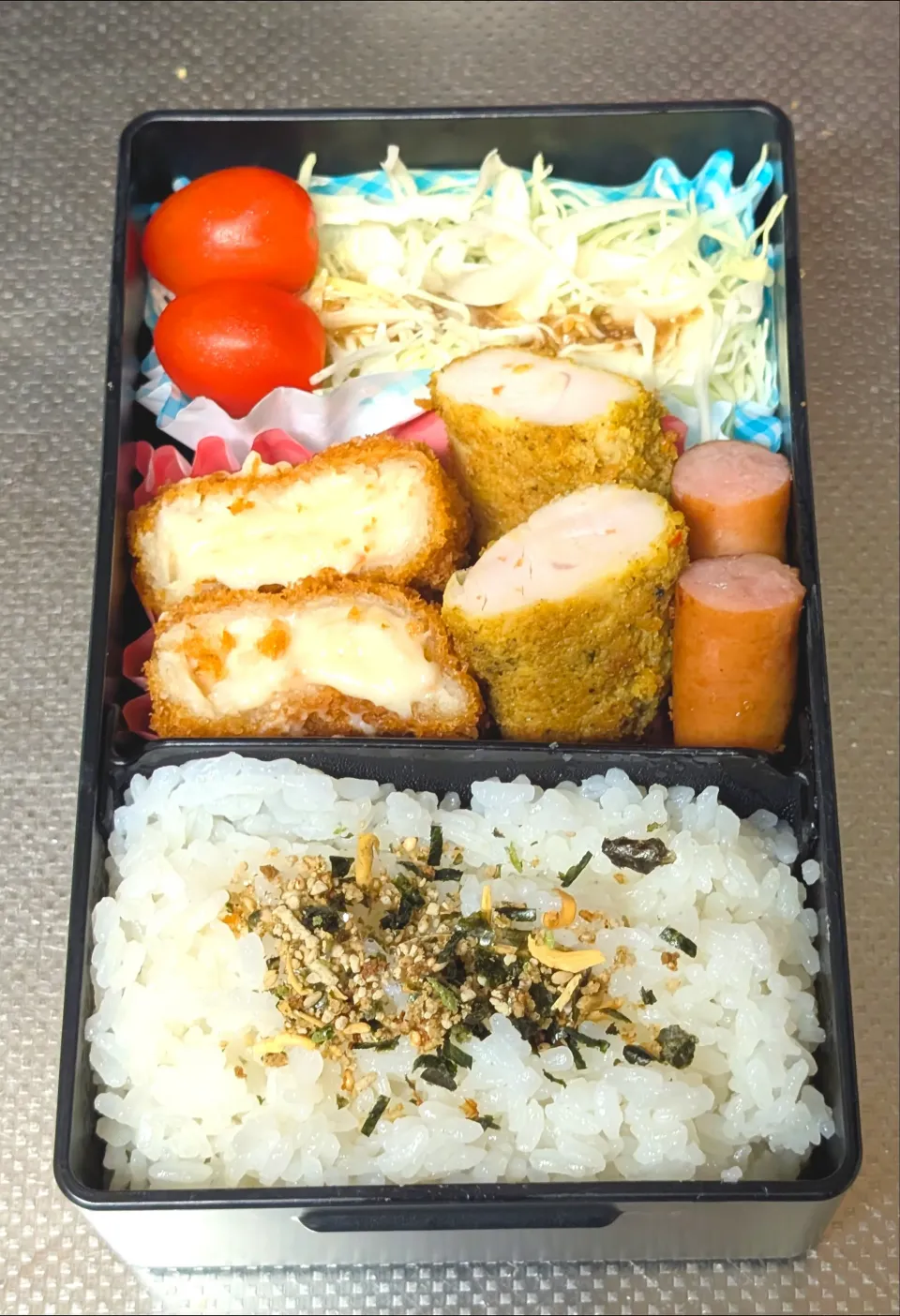 鶏ささみカレーパン粉焼&クリームコロッケ弁当|黒川克博さん