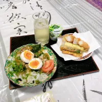 grandmaの晩ごはん☆ 今夜はお素麺と唐揚げで…
お素麺は梅タレで唐揚げはイカとズッキーニで…頂きます| kaoriさん