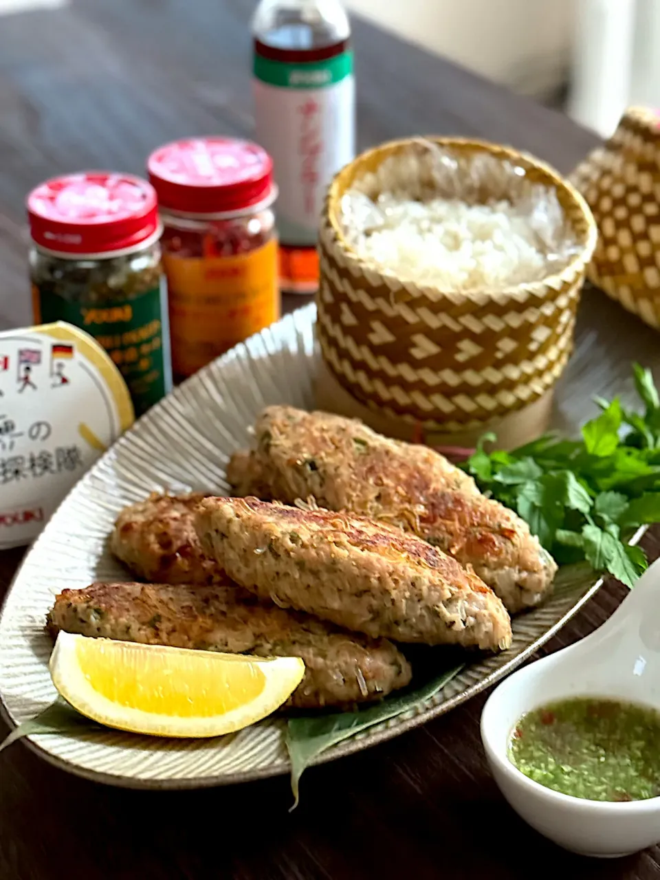 『世界食卓探検隊』サイウア　ラオス風ソーセージ🇱🇦|由美さん