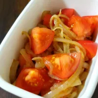 トマトと玉ねぎの和風サラダ|ぱんだのままんさん