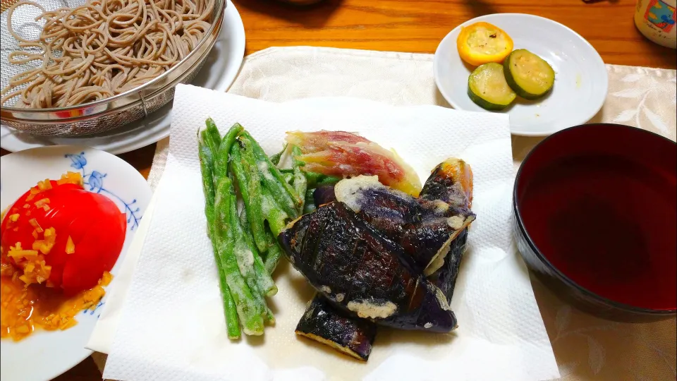 6/18の夕食
ざるそばと野菜天ぷら|卯月さん