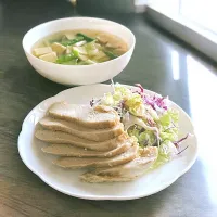 レンジチキンサラダとスープ|りょうりょうさん