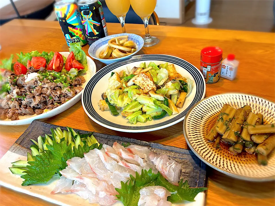鯛の刺身　牛薄切り肉の塩胡椒炒め　厚揚げと野菜の炒め物　ごぼうの大葉酢和え|じゅんさんさん