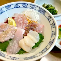 海鮮丼、浅漬け、ナムル|リフルシャッフルさん
