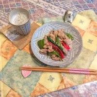 パプリカとアスパラのこっくり味噌炒め😊|naonaomimichanさん