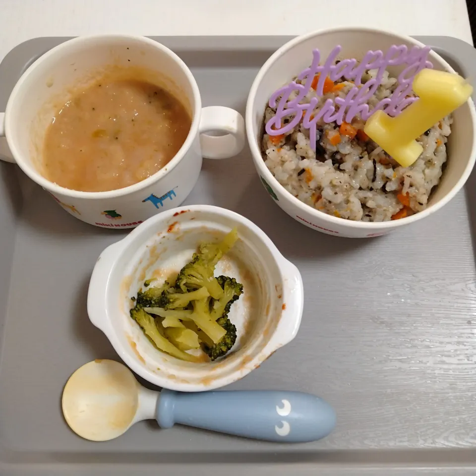 【離乳食後期】いわしの炊き込み粥とトマトじゃがいもポタージュ|souさん