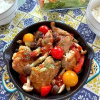 トマトソースをかけていただく鶏もも肉のアヒージョ🍅|さらっと🍀さん