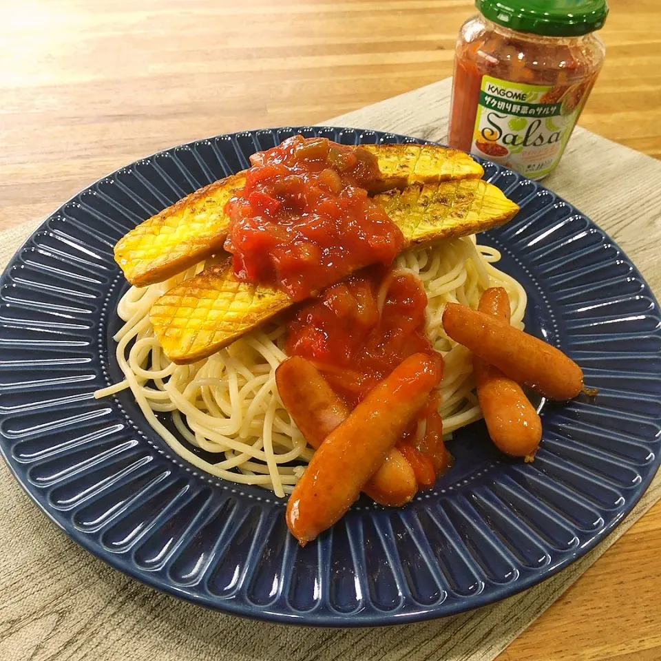 黄色ズッキーニのステーキパスタ〜サルサソース|puniさん