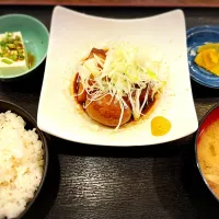本日の日替り 豚角煮定食 ¥900|Blue Moon Caféさん