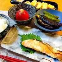 鮭の糀漬けで晩御飯|Mikaさん