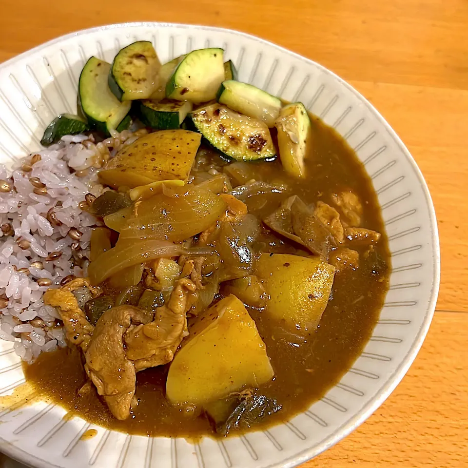 ズッキーニカレー|あおさん
