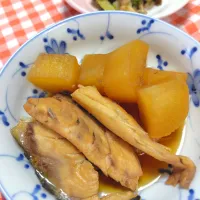 藤さんちのごはんさんの料理 久々に♪　ぶりあら大根|藤さんちのごはんさん