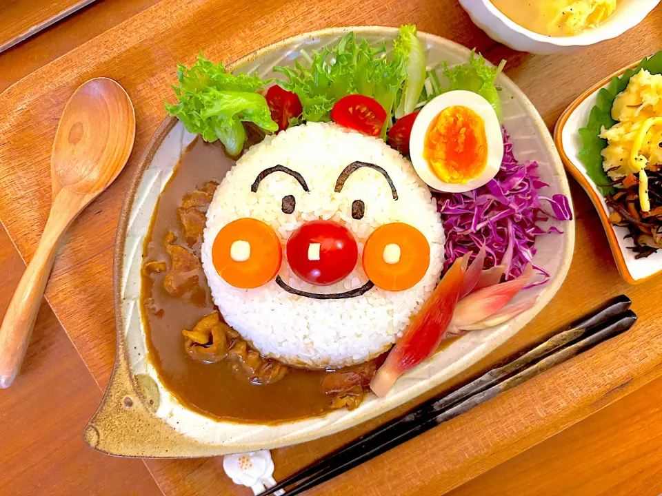 アンパンマンごはんのカレーライス|すずさん