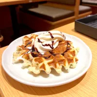 Waffle with ice cream|skyblueさん