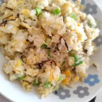 m.rafuさんの料理 しらす卵ネギ塩昆布の炒飯