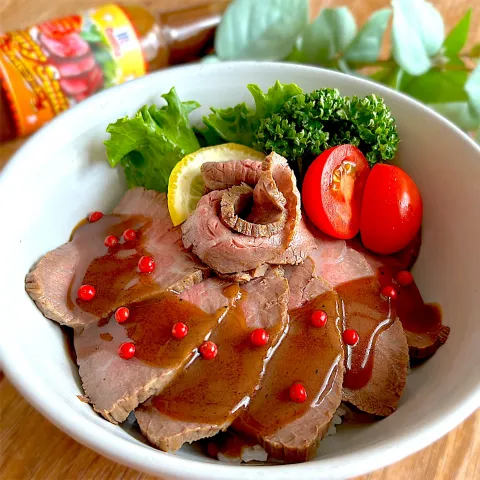 「ＭＣ　グレイビーソース150g」を使ってみたSnapdishの料理・レシピ写真:ロービー丼