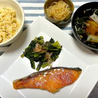 鮭塩焼き、小松菜おひたし、もやし甘酢あえ、湯葉柚子スープ| jackybeanさん