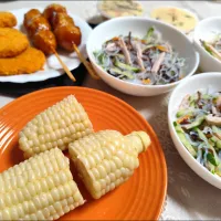 生協のものと残り、名前がわからないけど白いとうもろこし🌽|m.rafuさん