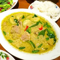 Thai Pork Green Curry & Rice Noodles aka Kanom Jeen Gaeng Kiew Wan Moo 🤤🍛🐷| An'leeさん