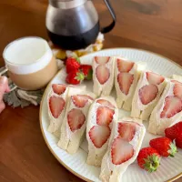 いちごサンド