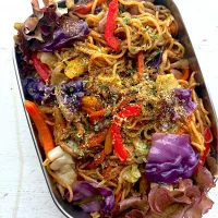 41日め
今日のお弁当

〜彩り野菜焼きそば弁当〜

冷蔵庫の残り野菜で焼きそば

☀︎キャベツ
☀︎紫キャベツ
☀︎人参
☀︎パプリカ（赤・緑・黄）
☀︎ピーマン
☀︎ししとう
☀︎豚肉|akoakoさん