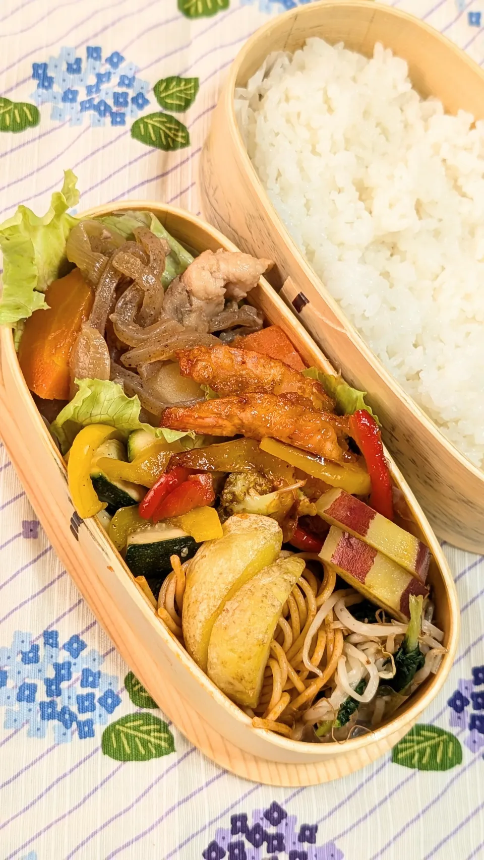 昨日のお弁当〜肉じゃが弁当|f.1125beさん