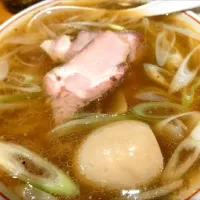【6/25頃までの限定】 
渡なべ 
王様中華そば  
(ネギコショーそば、1,200円)
＋味付玉子 (150円)
@高田馬場7分、西早稲田 
25167
〈醤87塩25噌󠄀15タ6昆8出8F10
冷7混1〉