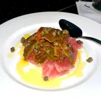 Tuna crudo with acqua pazza and shallot|gonbenさん